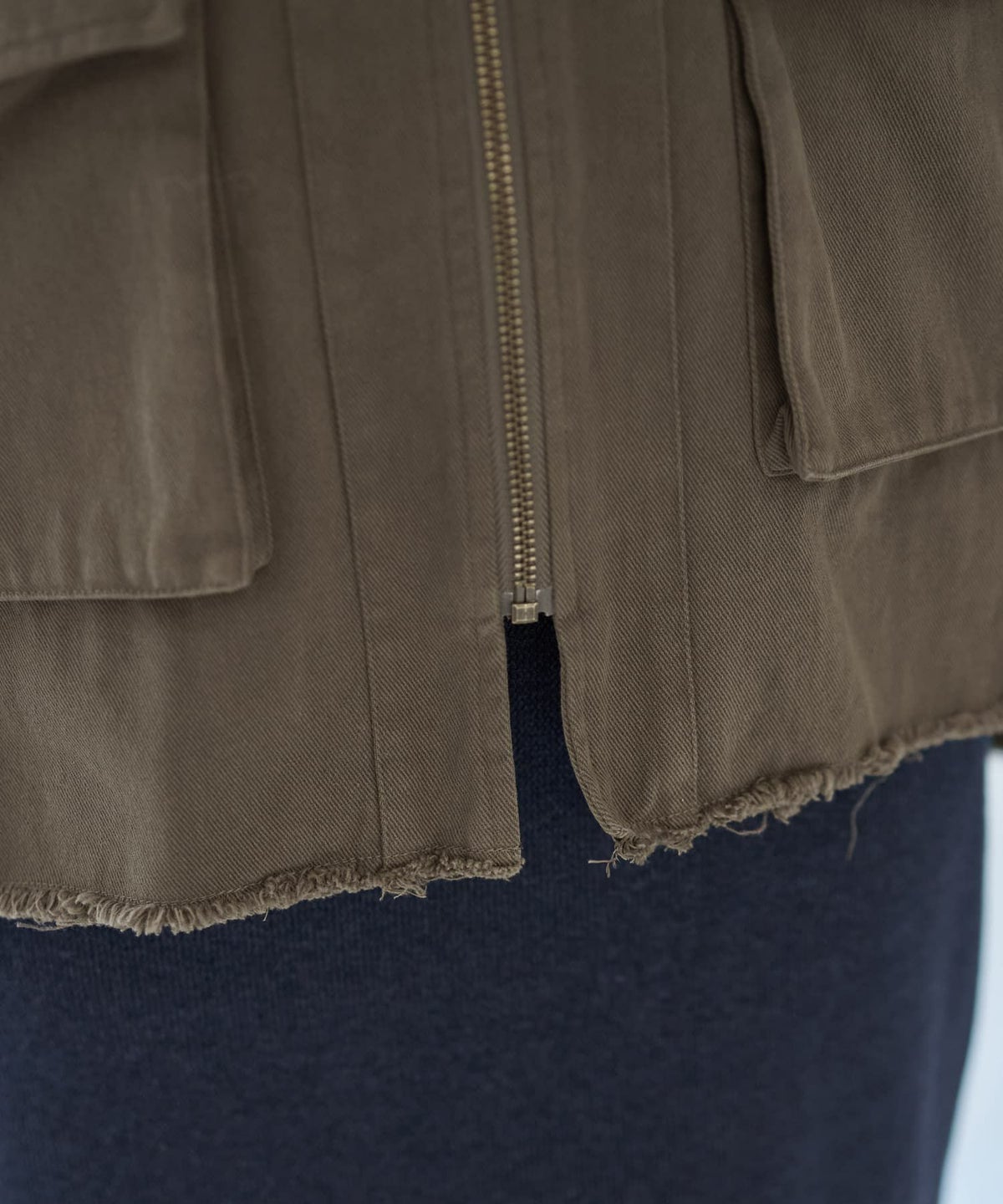 着用イメージ 166㎝　グレイッシュカーキ