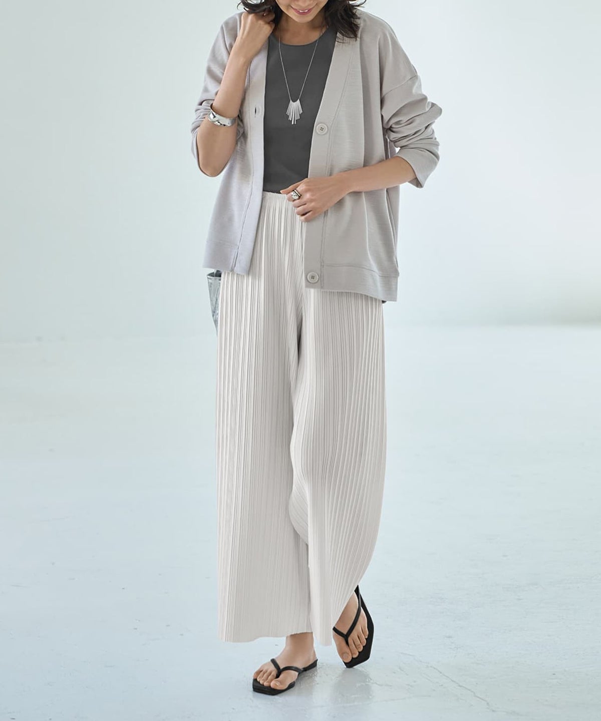 着用イメージ 168㎝　ブライトグレー