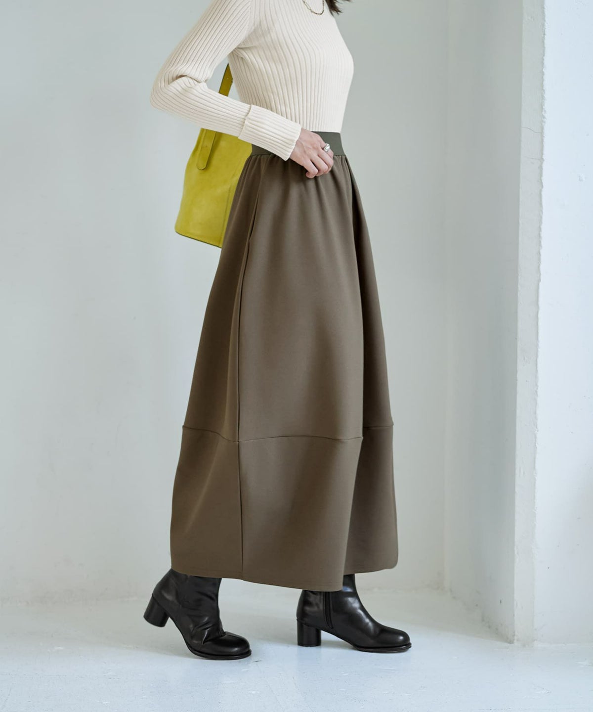 着用イメージ　166cm カーキ 02サイズ