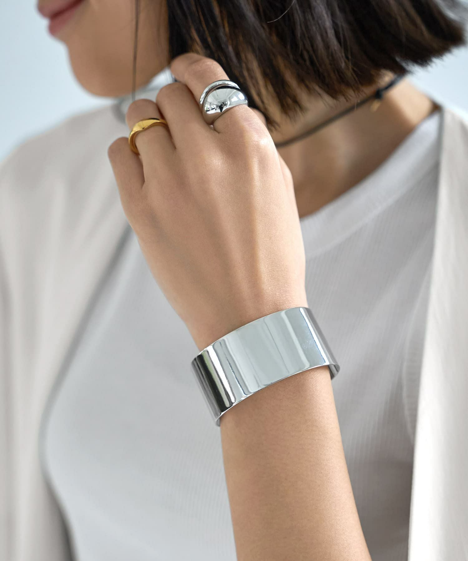 30mm幅フラット鏡面バングル | おしゃれな大人レディースファッション