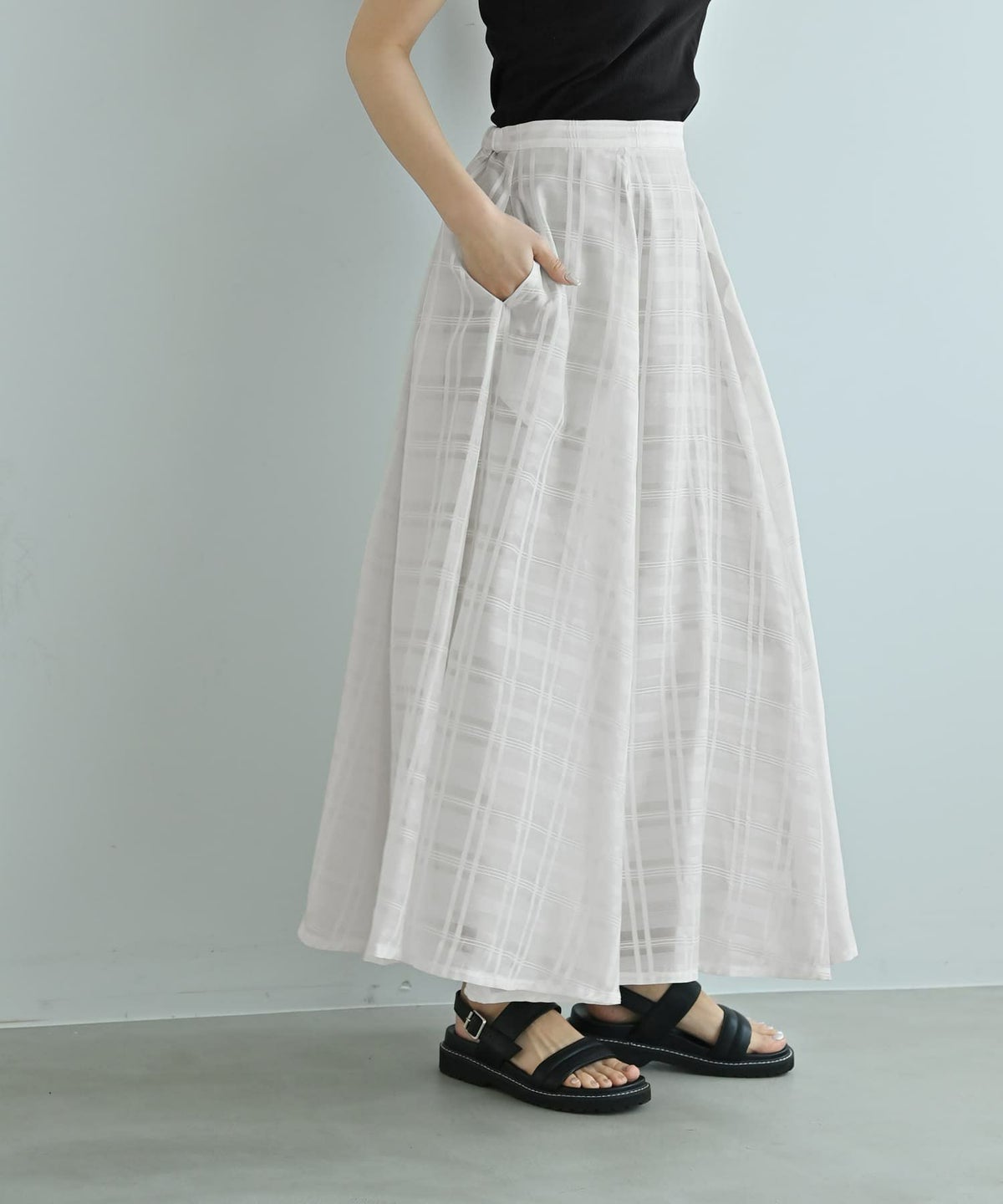 着用イメージ　172cm ホワイト