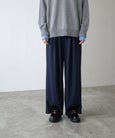 ネイビー