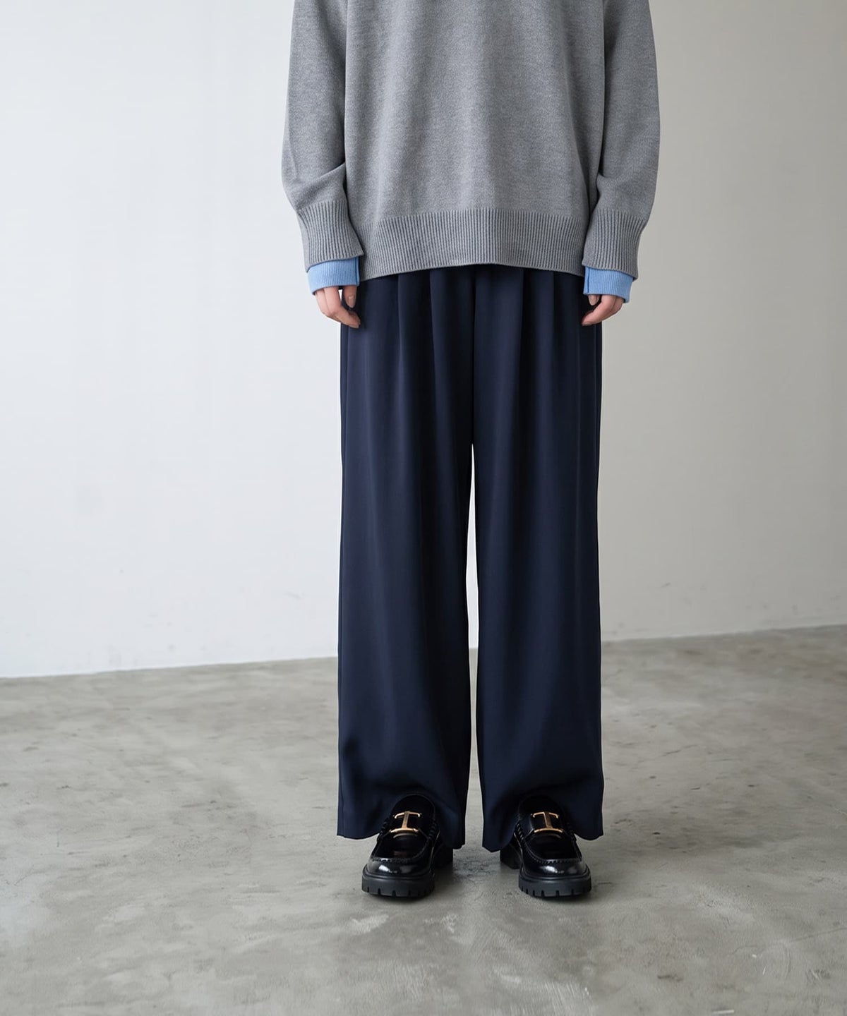 ネイビー