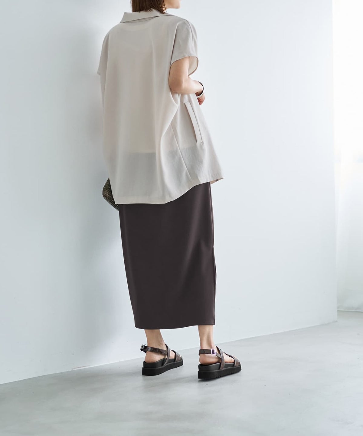 着用イメージ　167cm ライトベージュ