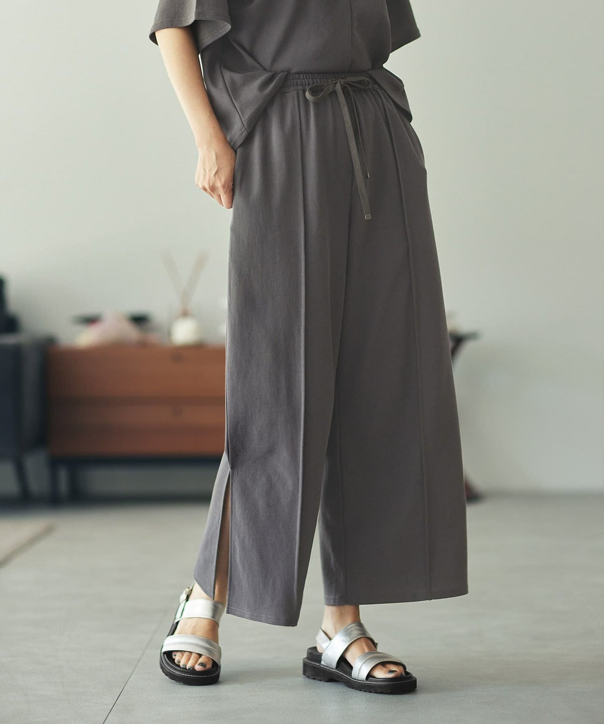 着用イメージ 168cm チャコール 02サイズ