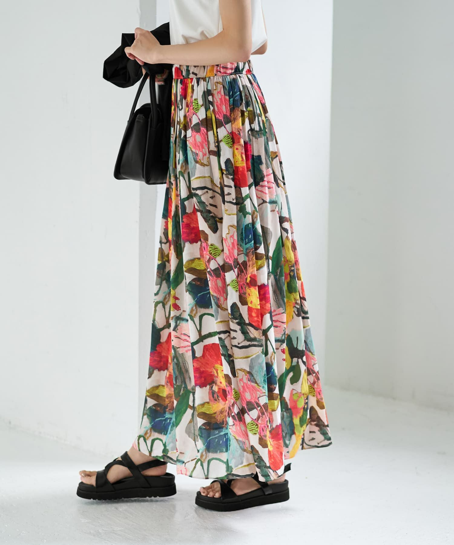 LUXE】リゾートフラワー柄フレアスカート | おしゃれな大人レディース