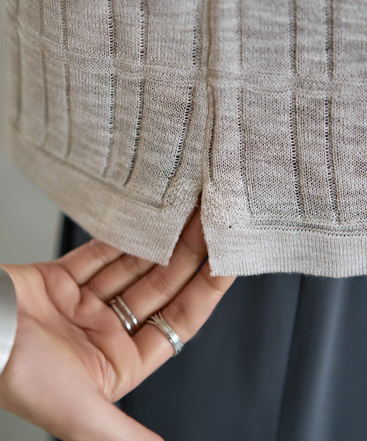 着用イメージ 163cm グレージュ