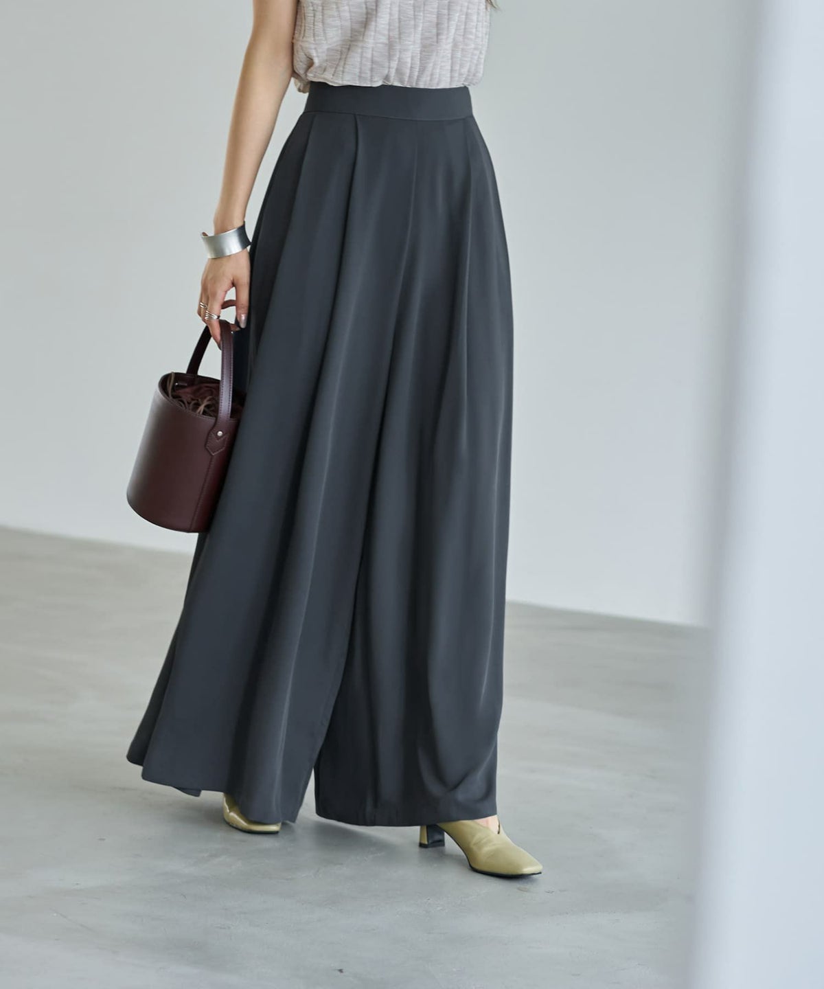 着用イメージ 166cm チャコール Sサイズ