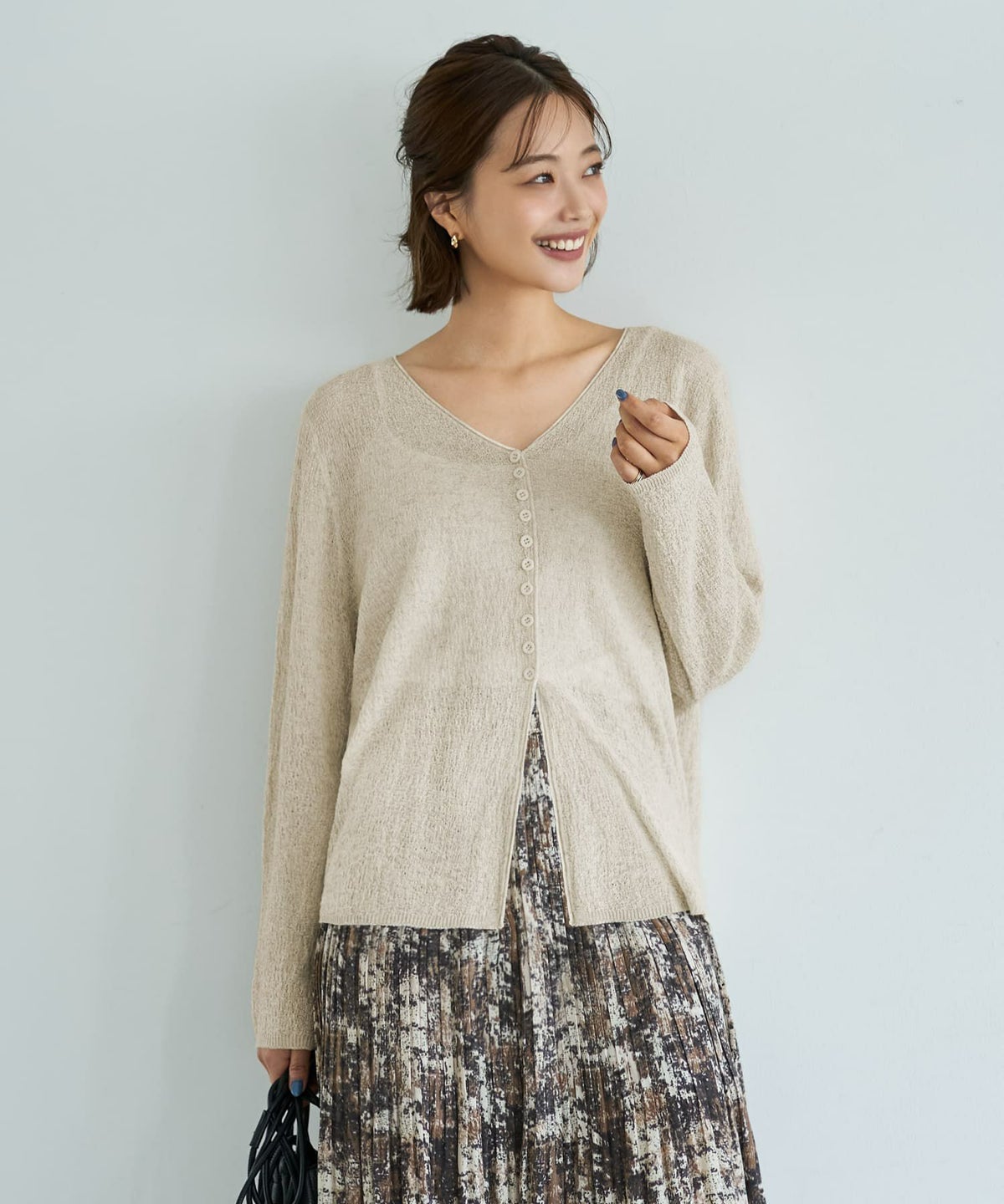 ライトベージュ