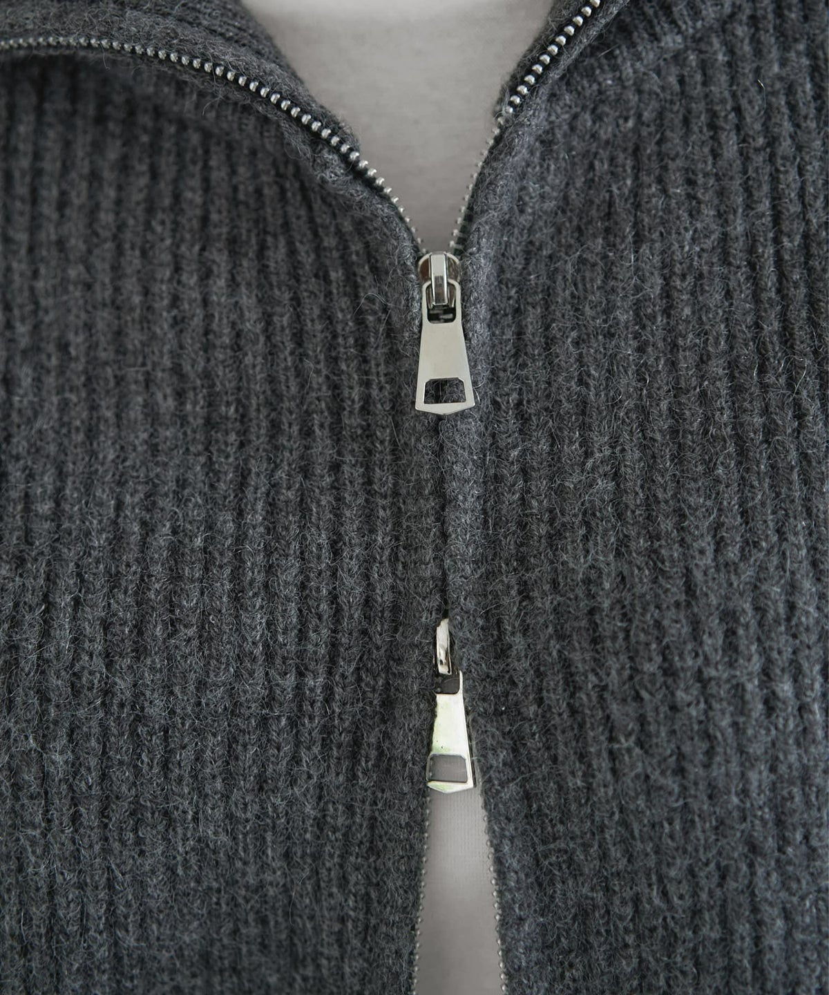 着用イメージ 166cm グレー