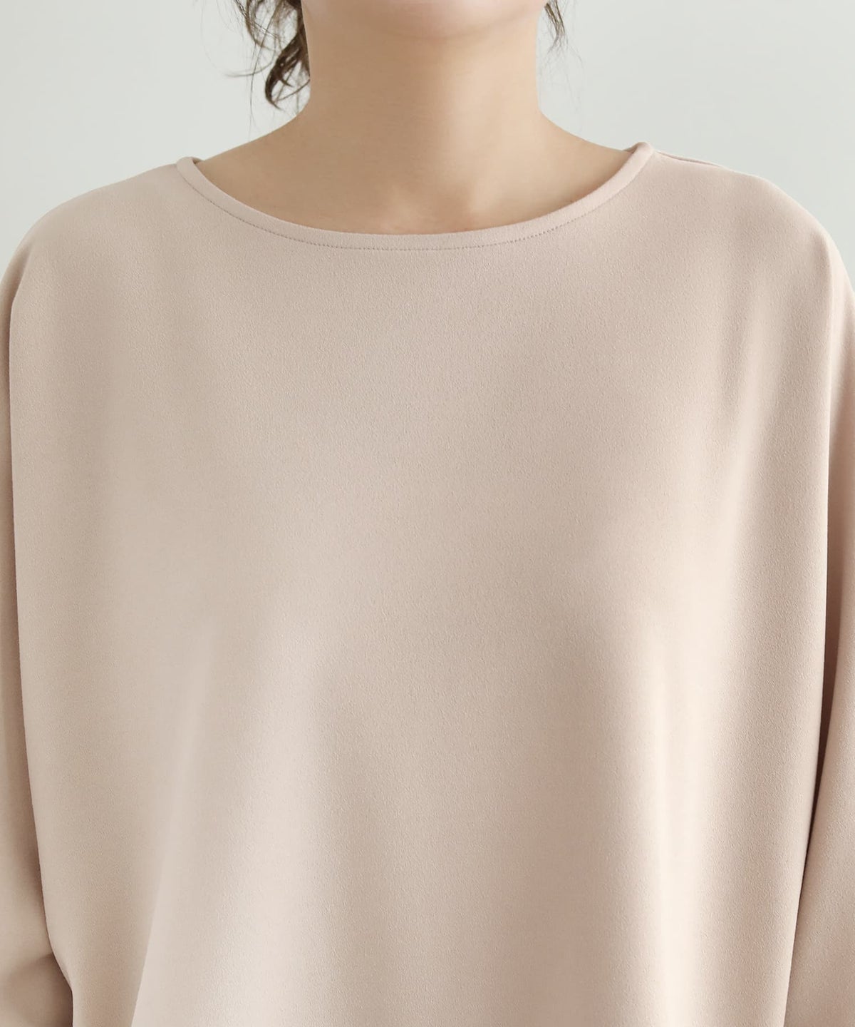 ピンクベージュ