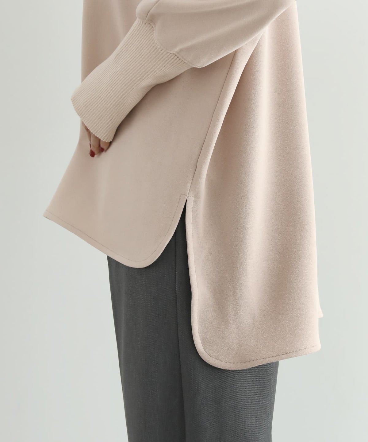 ピンクベージュ