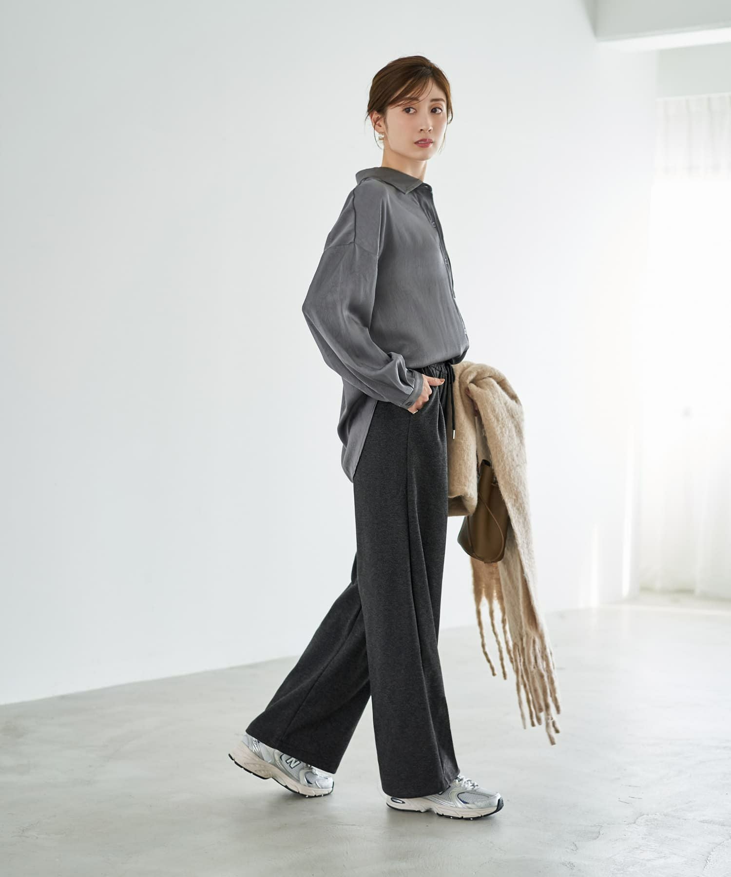 LUXE】シボ入りとろみサテンシャツB | おしゃれな大人レディース