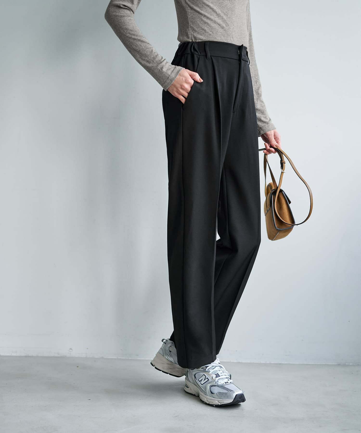 ストレッチツイルBASICタックパンツ | おしゃれな大人レディース