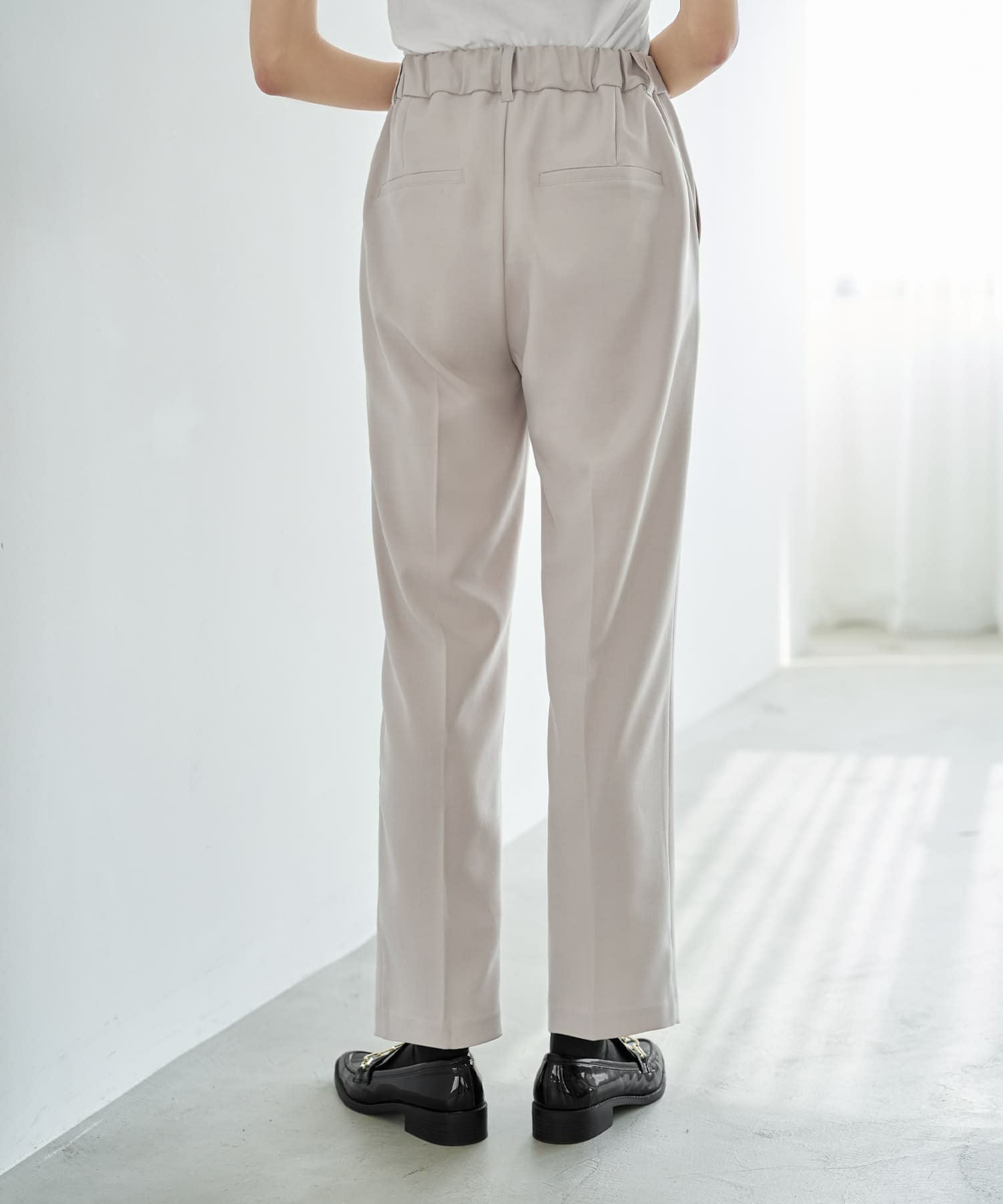 ストレッチツイルBASICタックパンツ | おしゃれな大人レディース