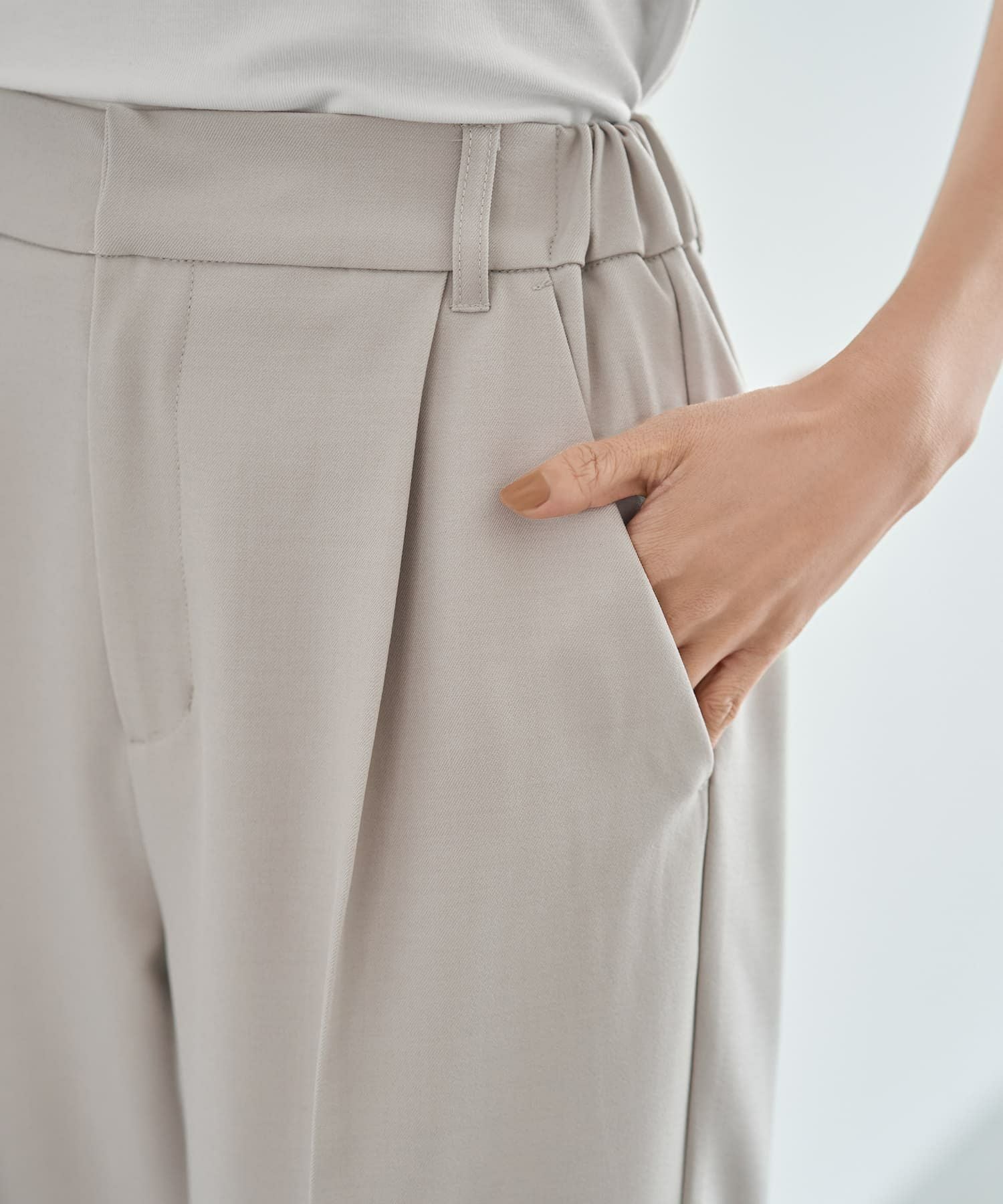 ストレッチツイルBASICタックパンツ | おしゃれな大人レディース
