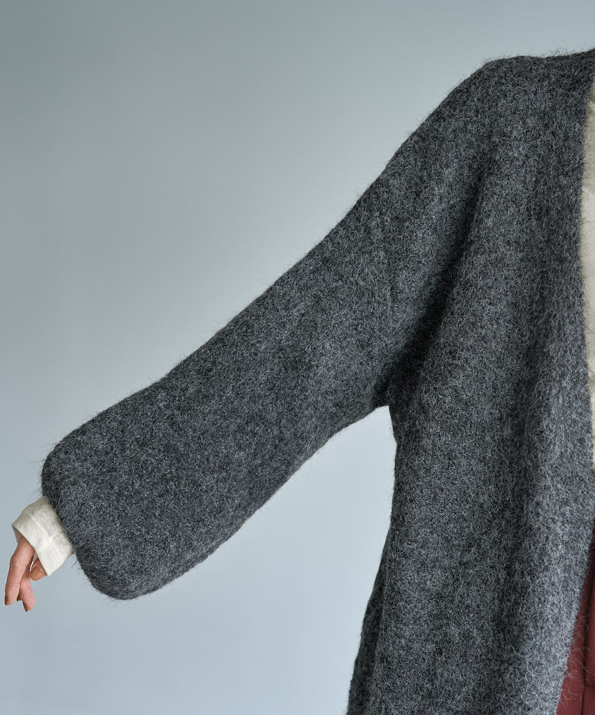 着用イメージ チャコール