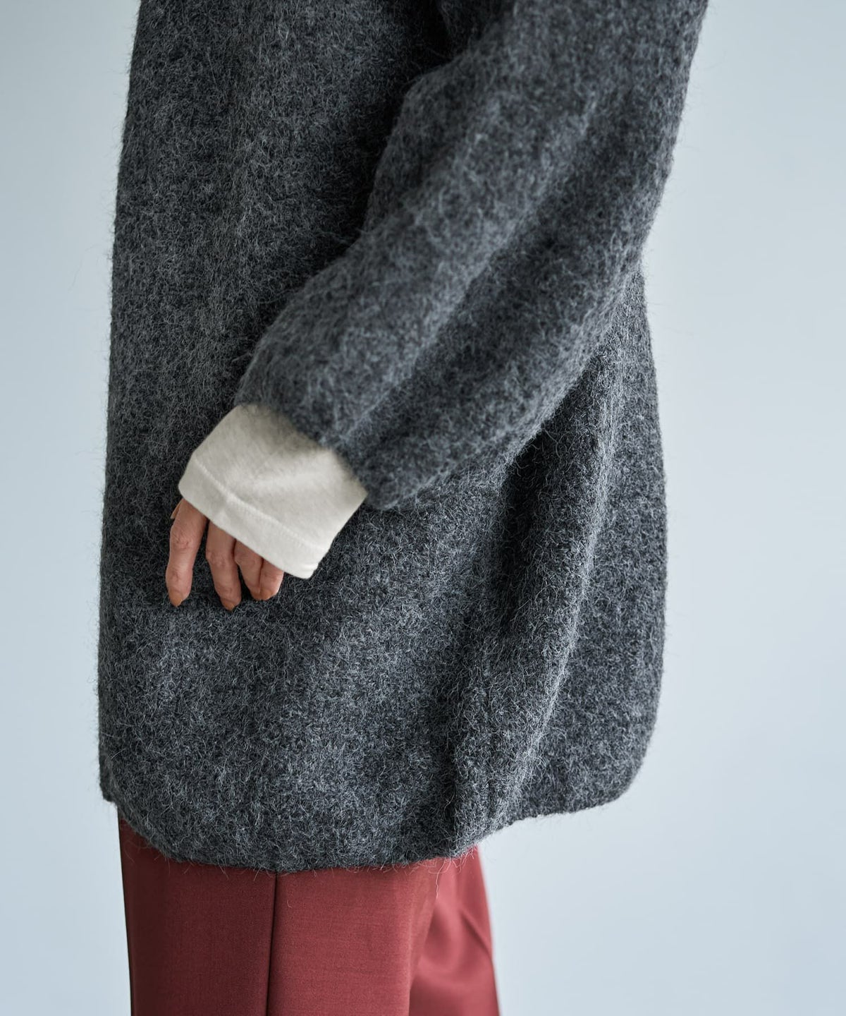 着用イメージ チャコール