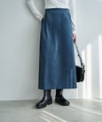 ブルー