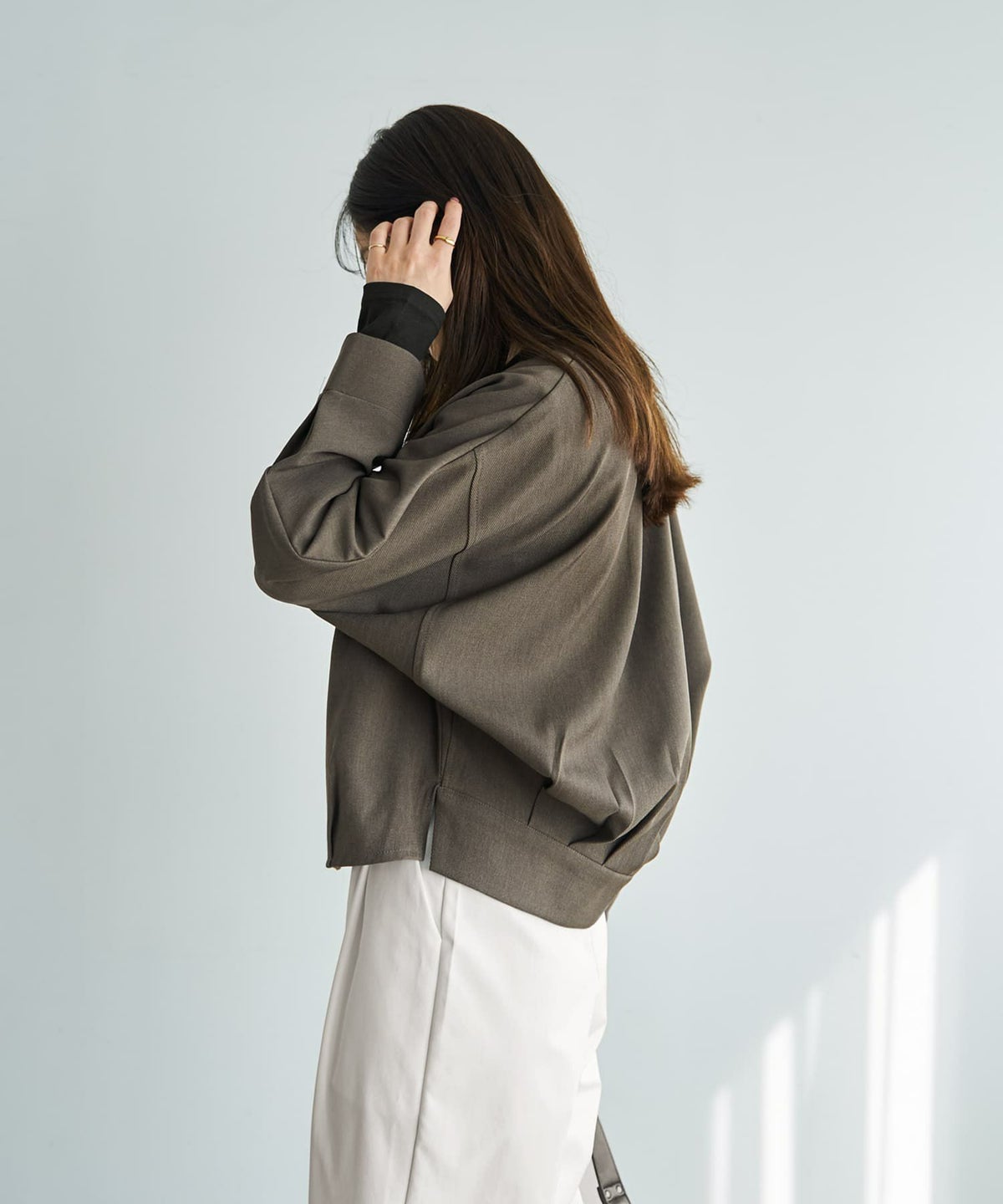 着用イメージ 166cm モカグレー
