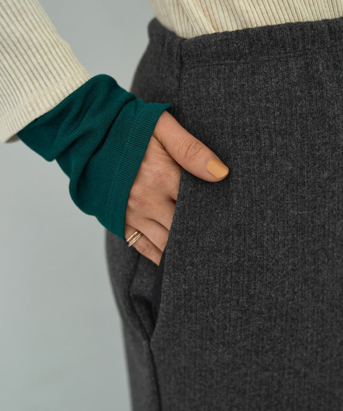 着用イメージ 167cm チャコール