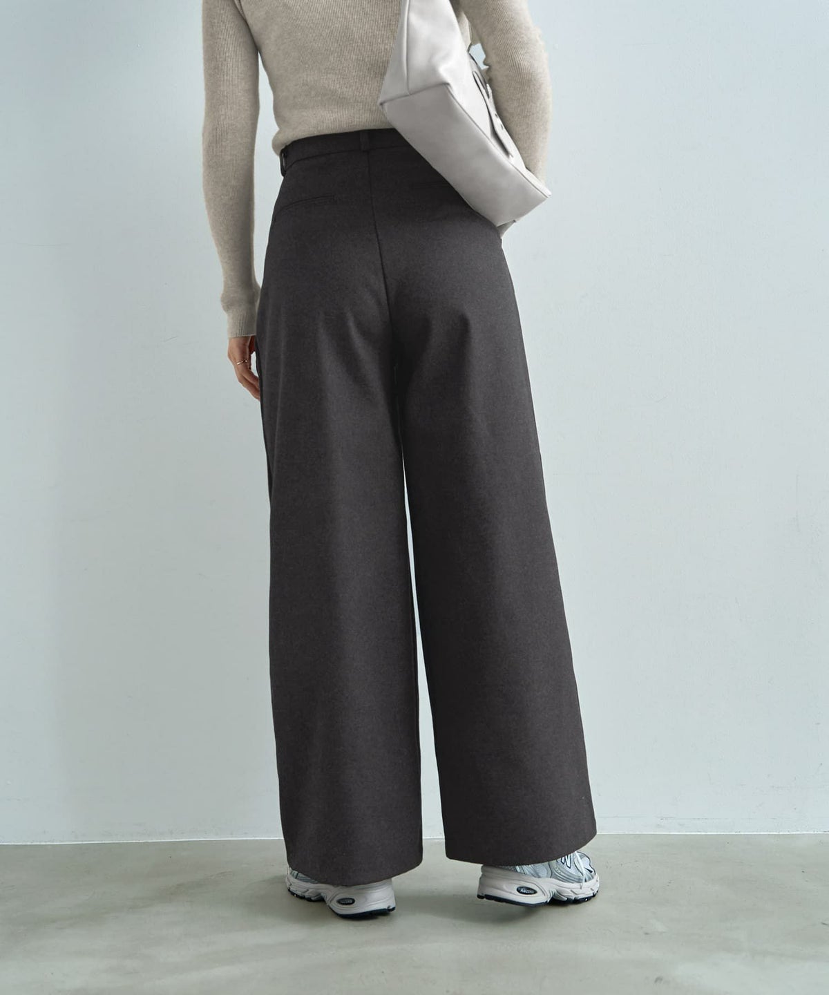 着用イメージ 166cm チャコール Sサイズ