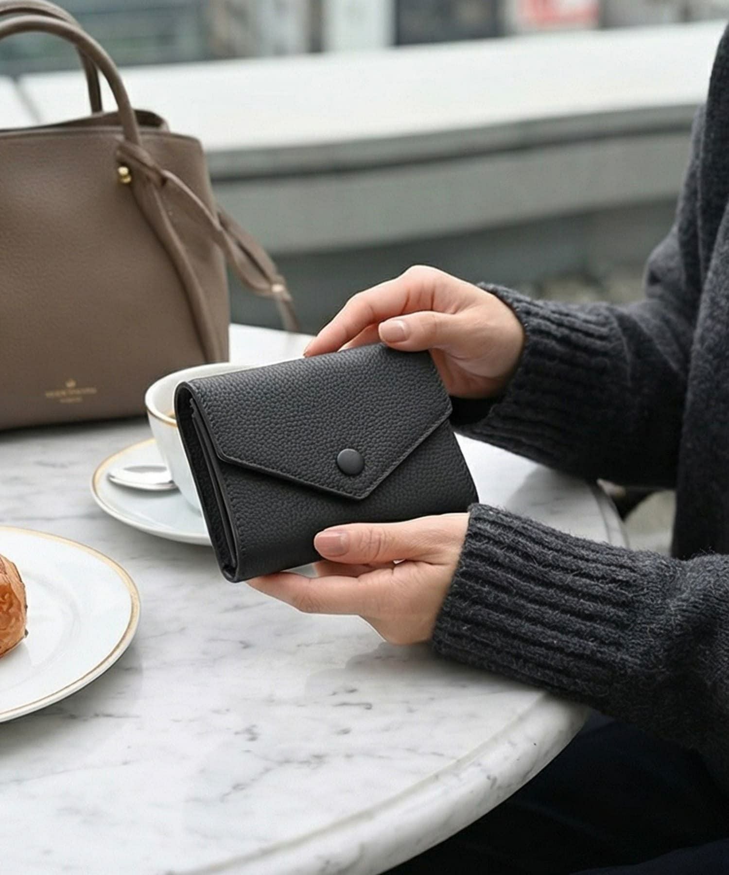 DELI by】エンベロープリアルレザーウォレット | おしゃれな大人