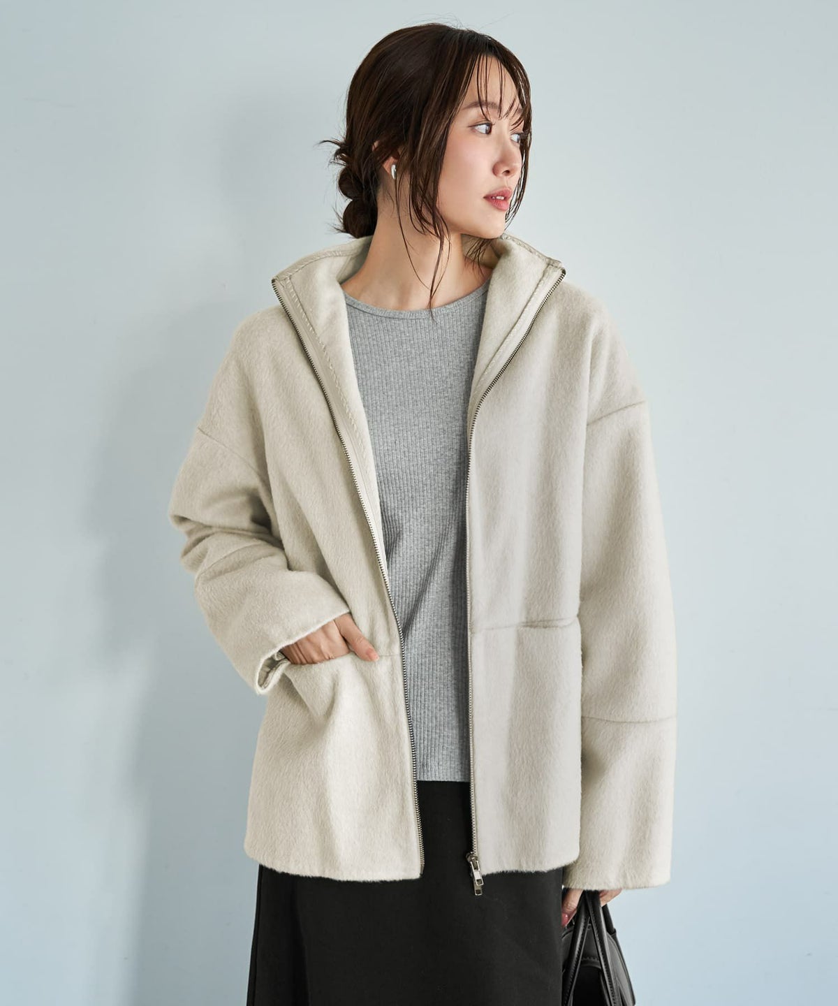 ミルクベージュ