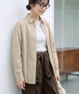 ベージュ