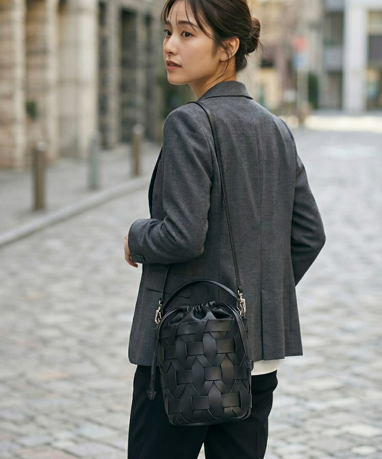 DELI by】編み込みリアルレザーバケットバッグ | おしゃれな大人