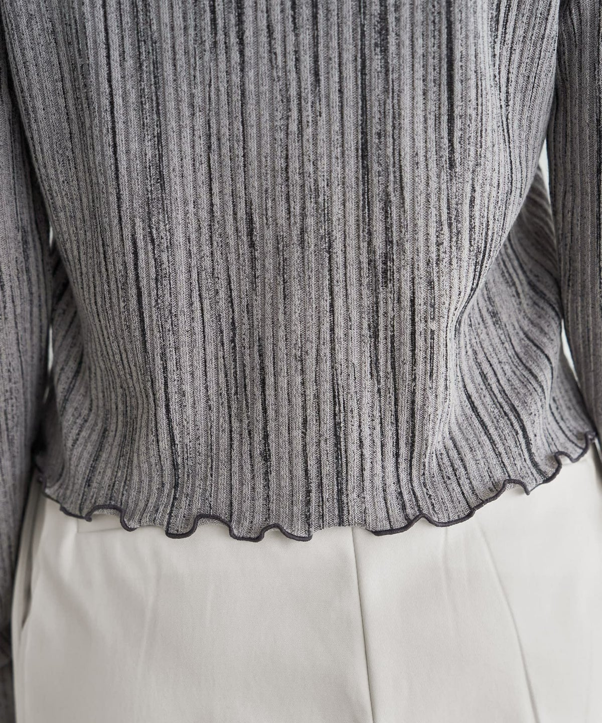 着用イメージ 167cm グレー