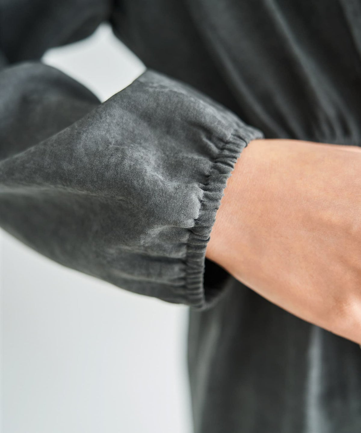 着用イメージ 167cm チャコール