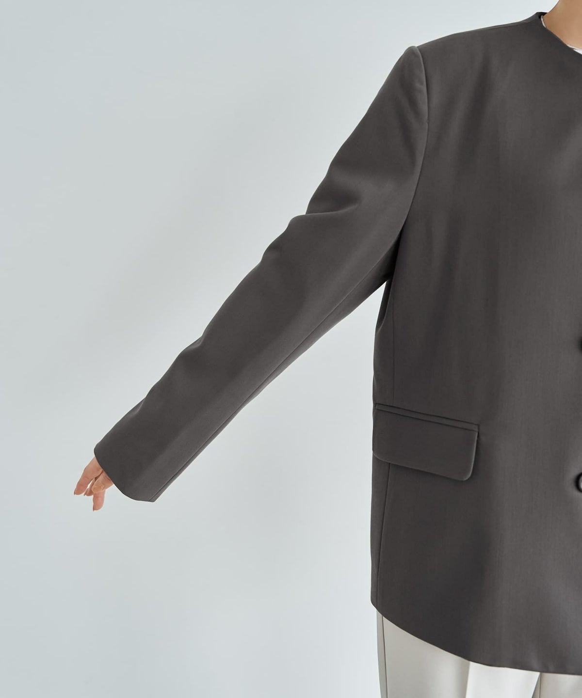 着用イメージ 167cm チャコール