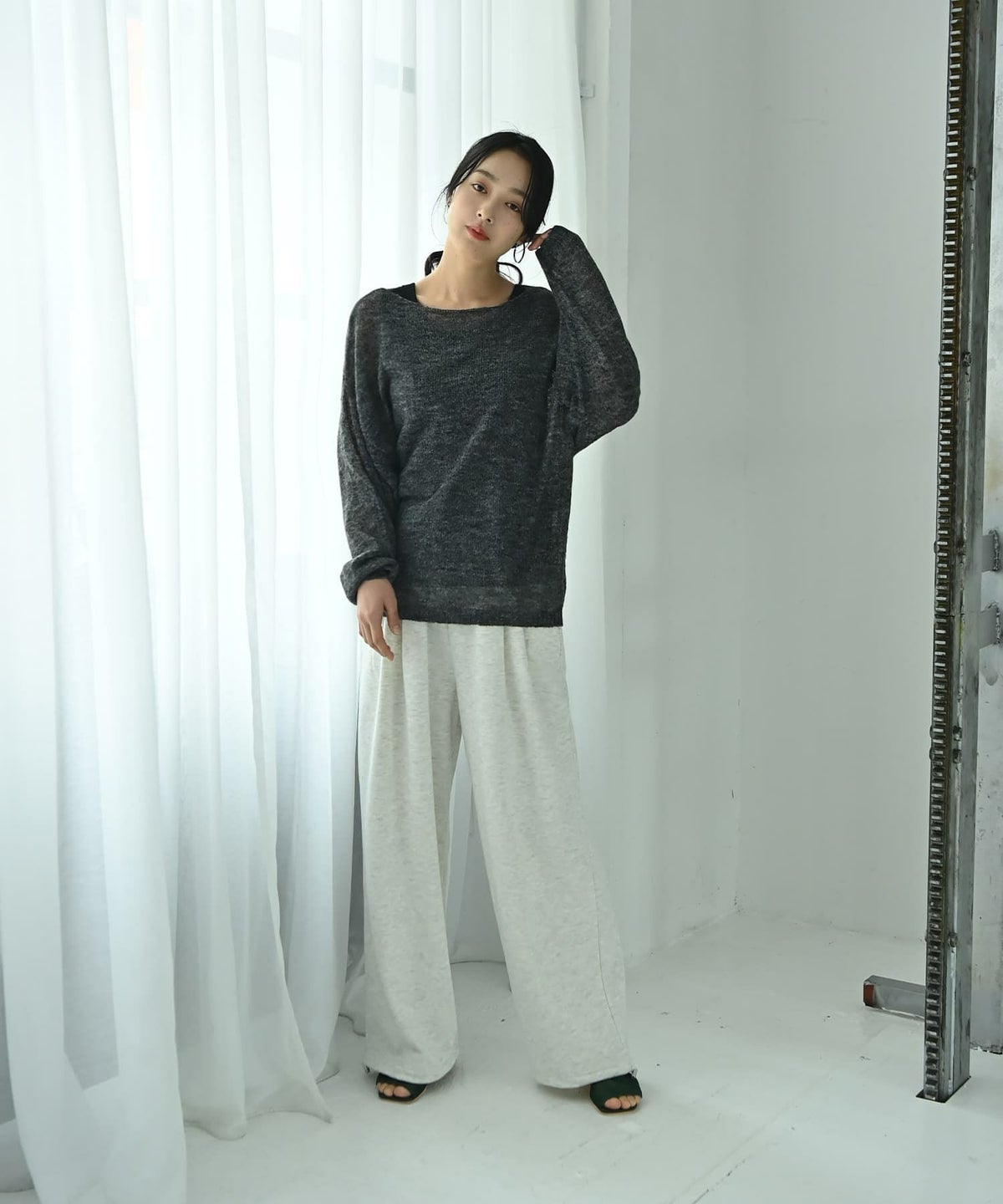 着用イメージ 167cm チャコール