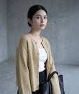 ベージュ