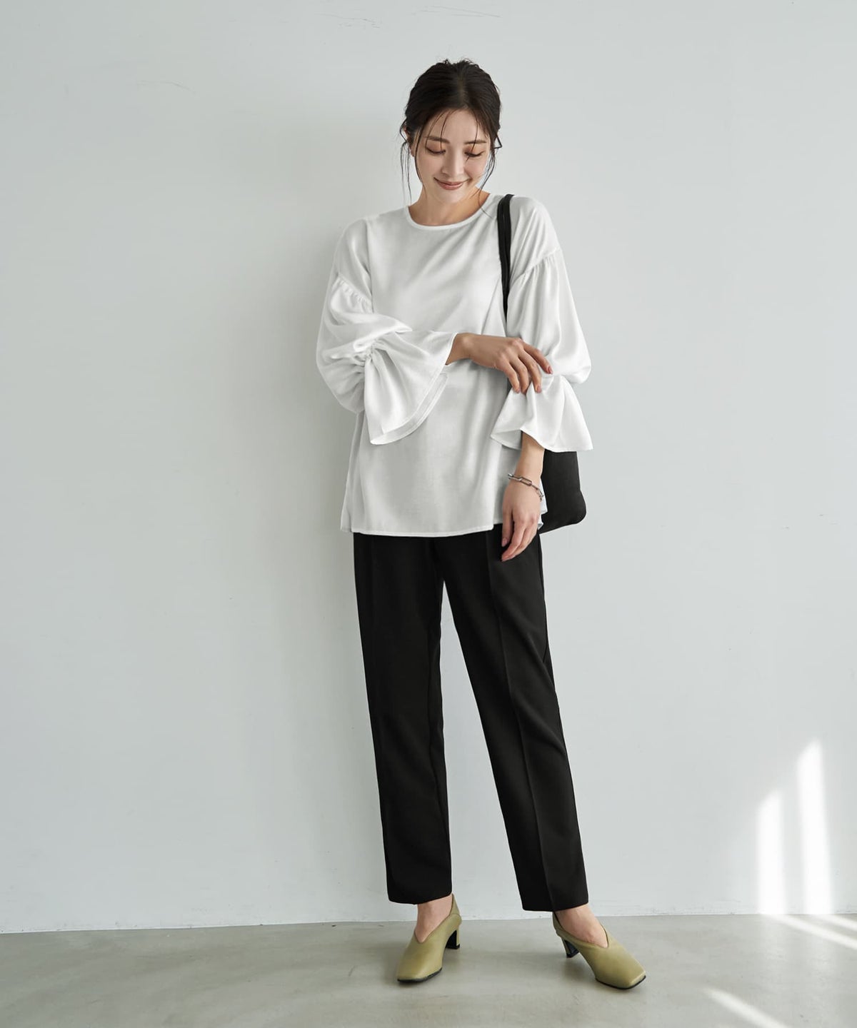 着用イメージ 166cm ホワイト