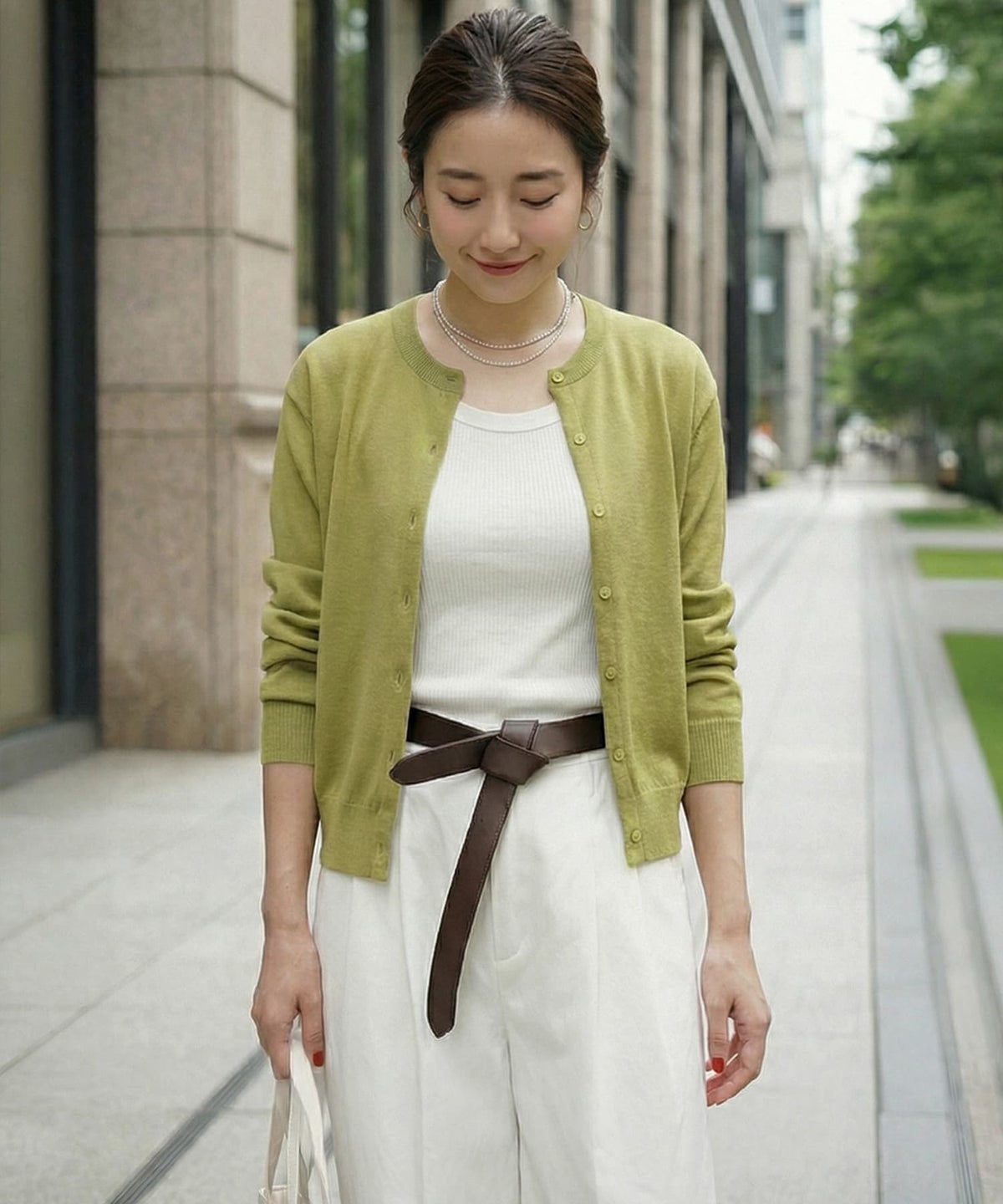 ライムグリーン