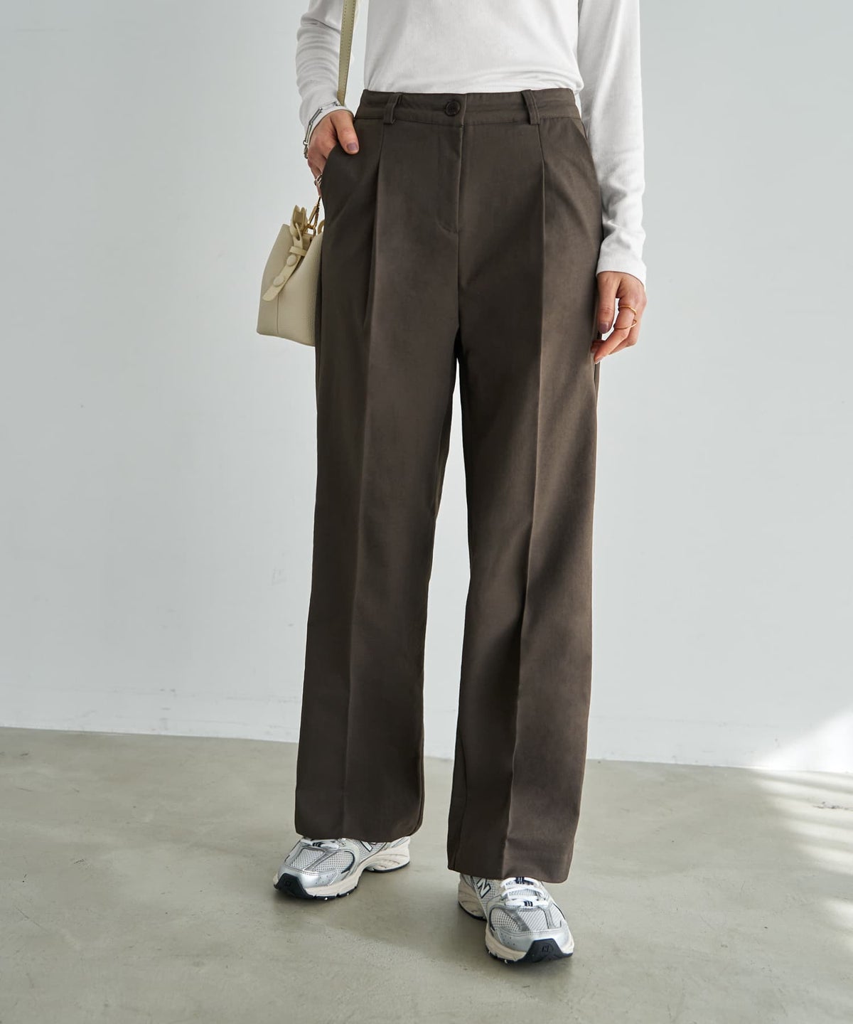 セピアブラウン