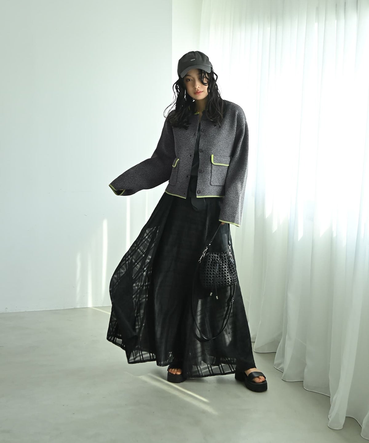 着用イメージ 167cm チャコール