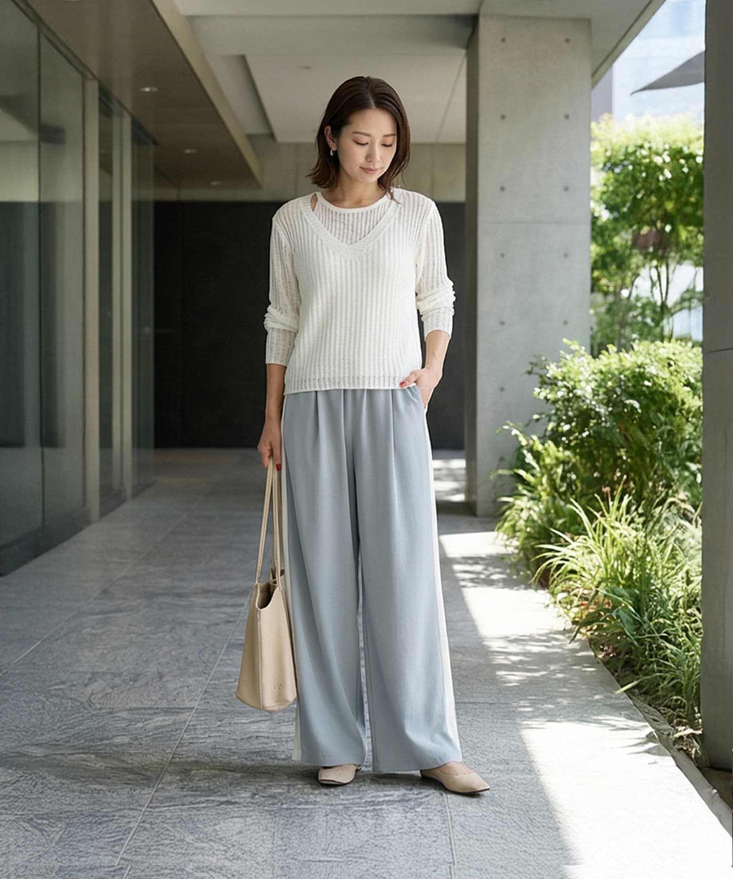 LEONARD PARIS　 Vネック トップス Vネック レースアップ コンパクト[品番：LCLW0007078]｜レース