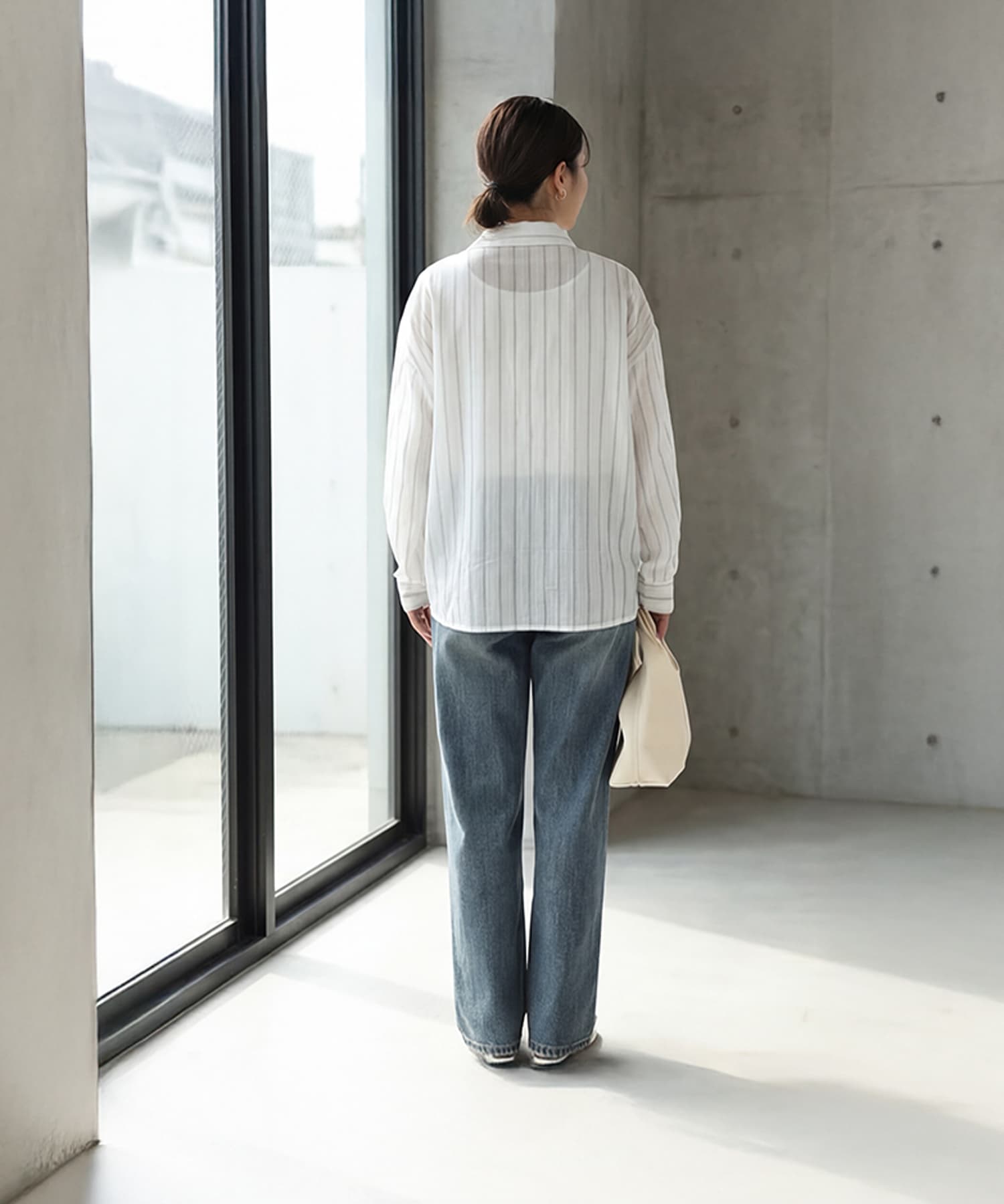 エアリーストライプ柄シャツ | おしゃれな大人レディースファッション