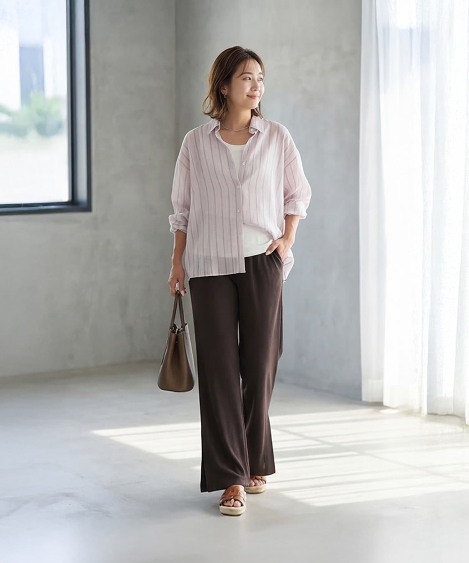 エアリーストライプ柄シャツ | おしゃれな大人レディースファッション