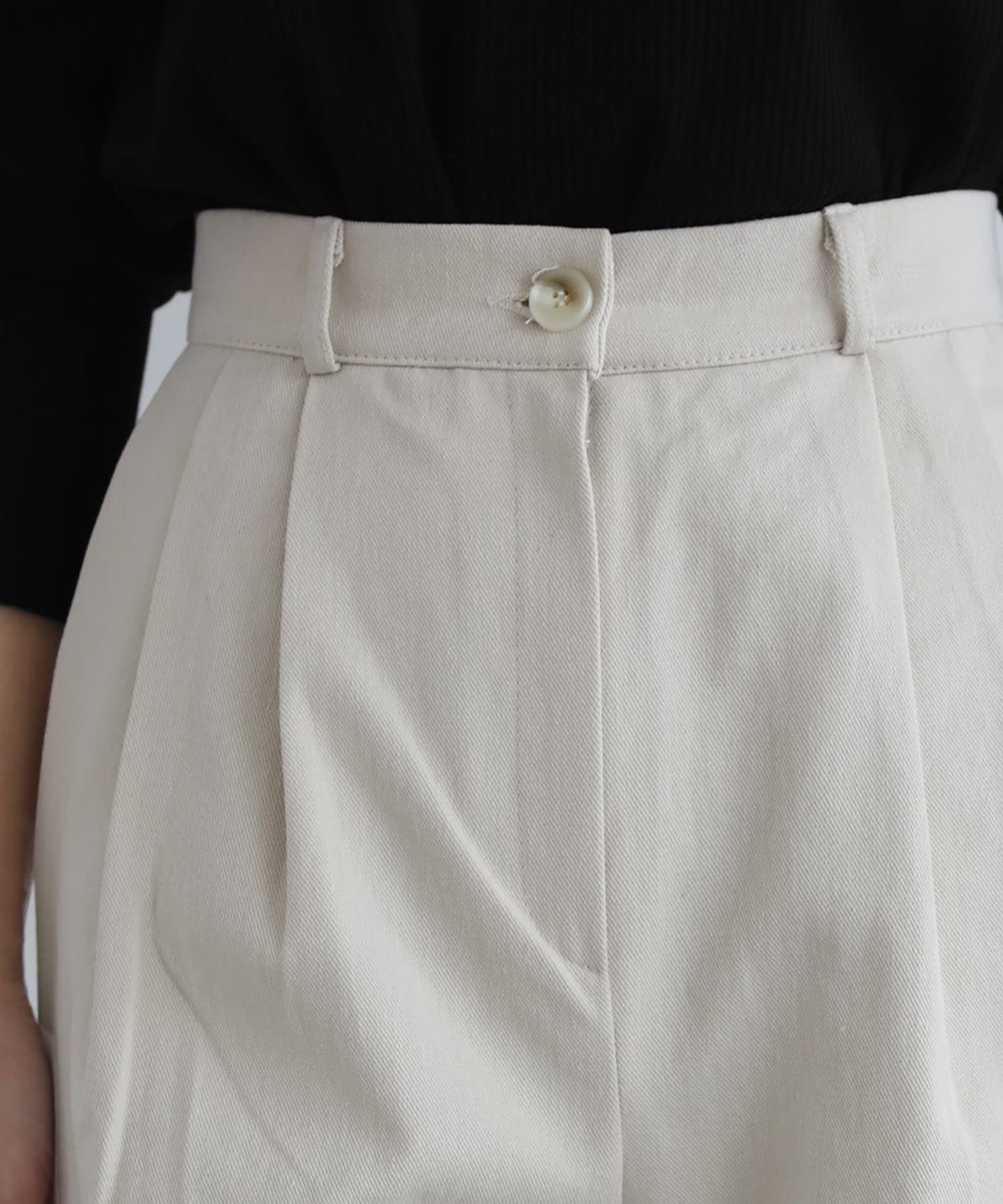 ブライトベージュ