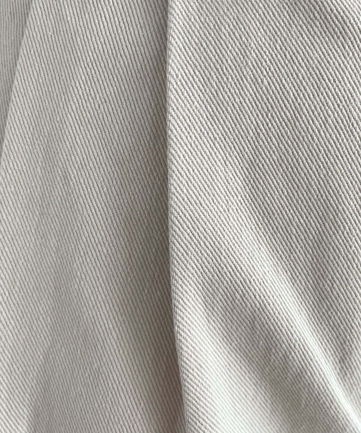 ブライトベージュ