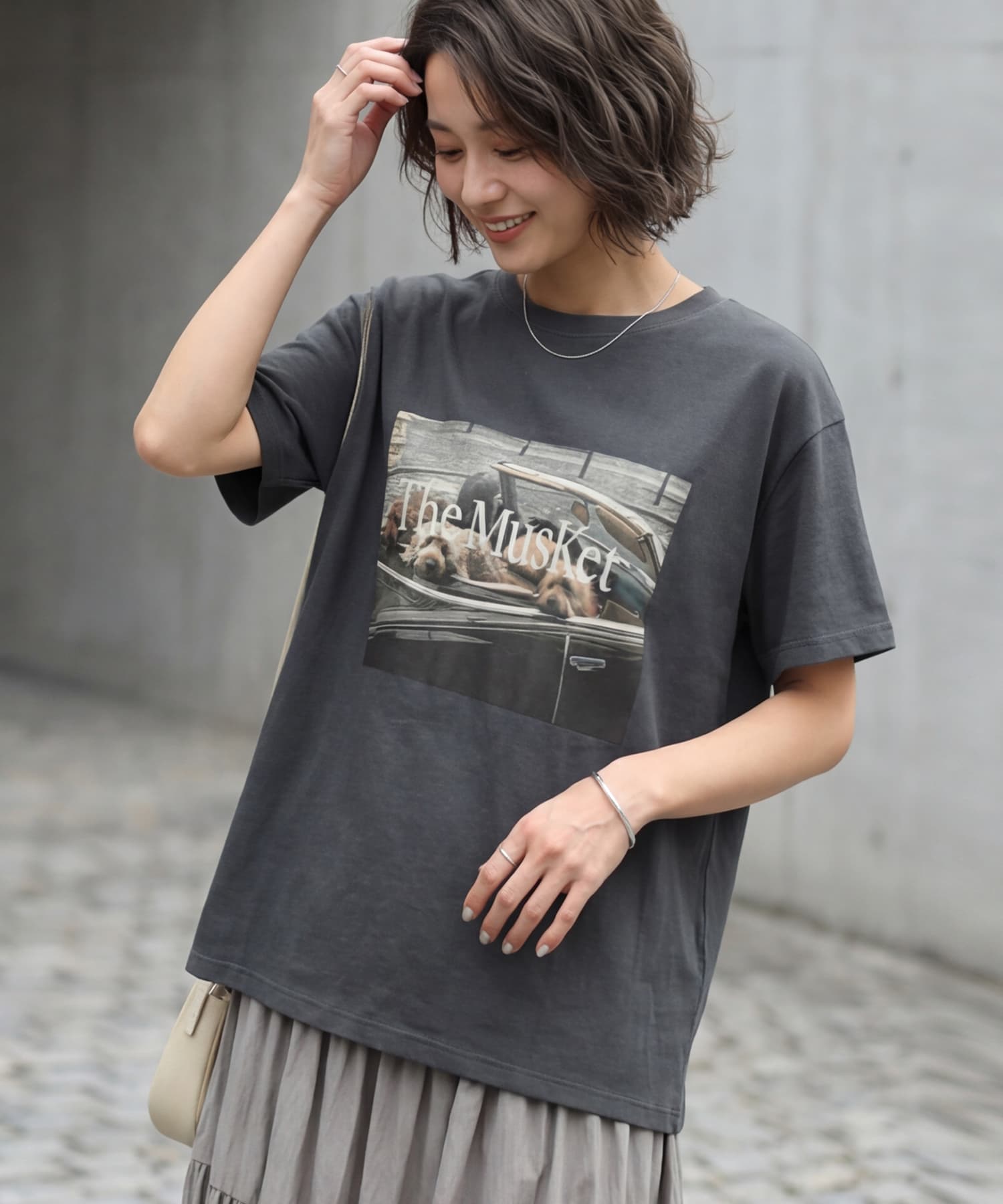 LUXE】dogsフォトプリントさら編みTシャツ | おしゃれな大人レディース