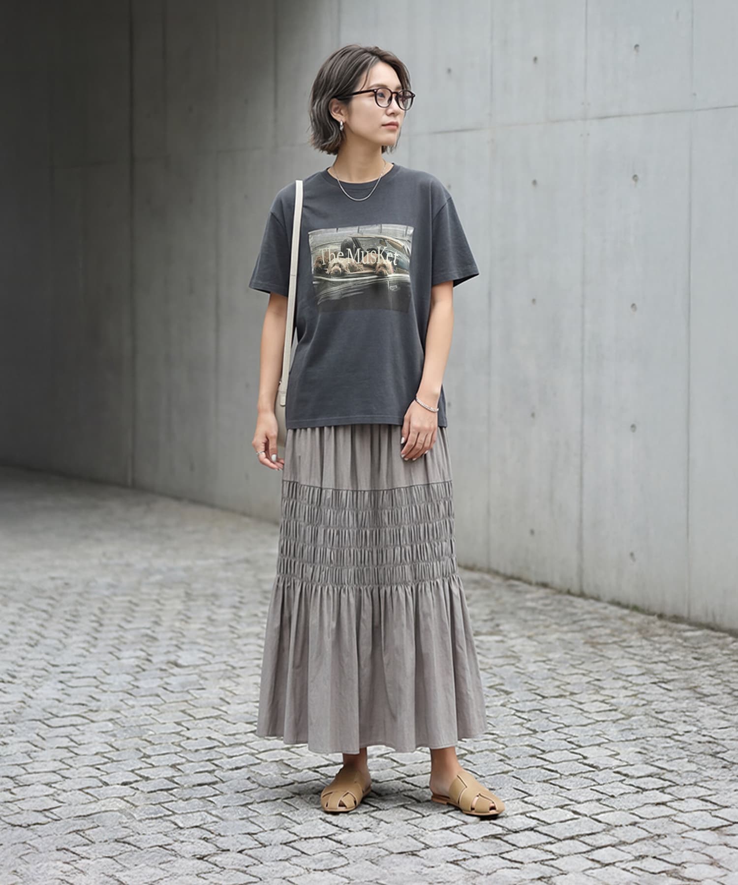 LUXE】dogsフォトプリントさら編みTシャツ | おしゃれな大人レディース