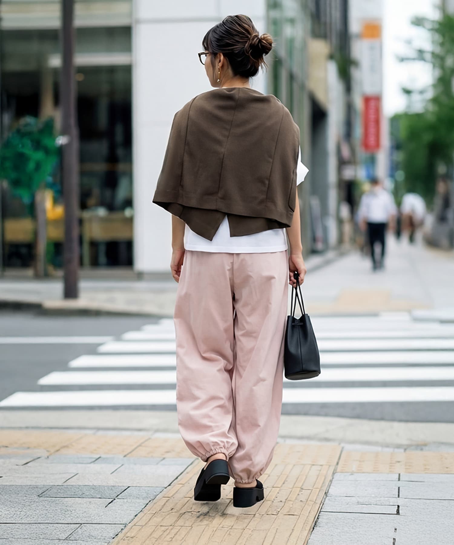 selection】しなやかライトなタックパラシュートパンツ | おしゃれな