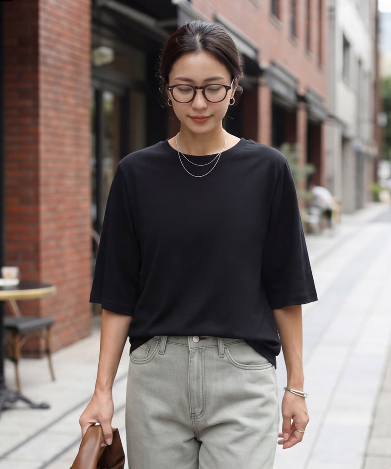 大人の上腕カバー首開きやわらかTシャツ | おしゃれな大人レディース 