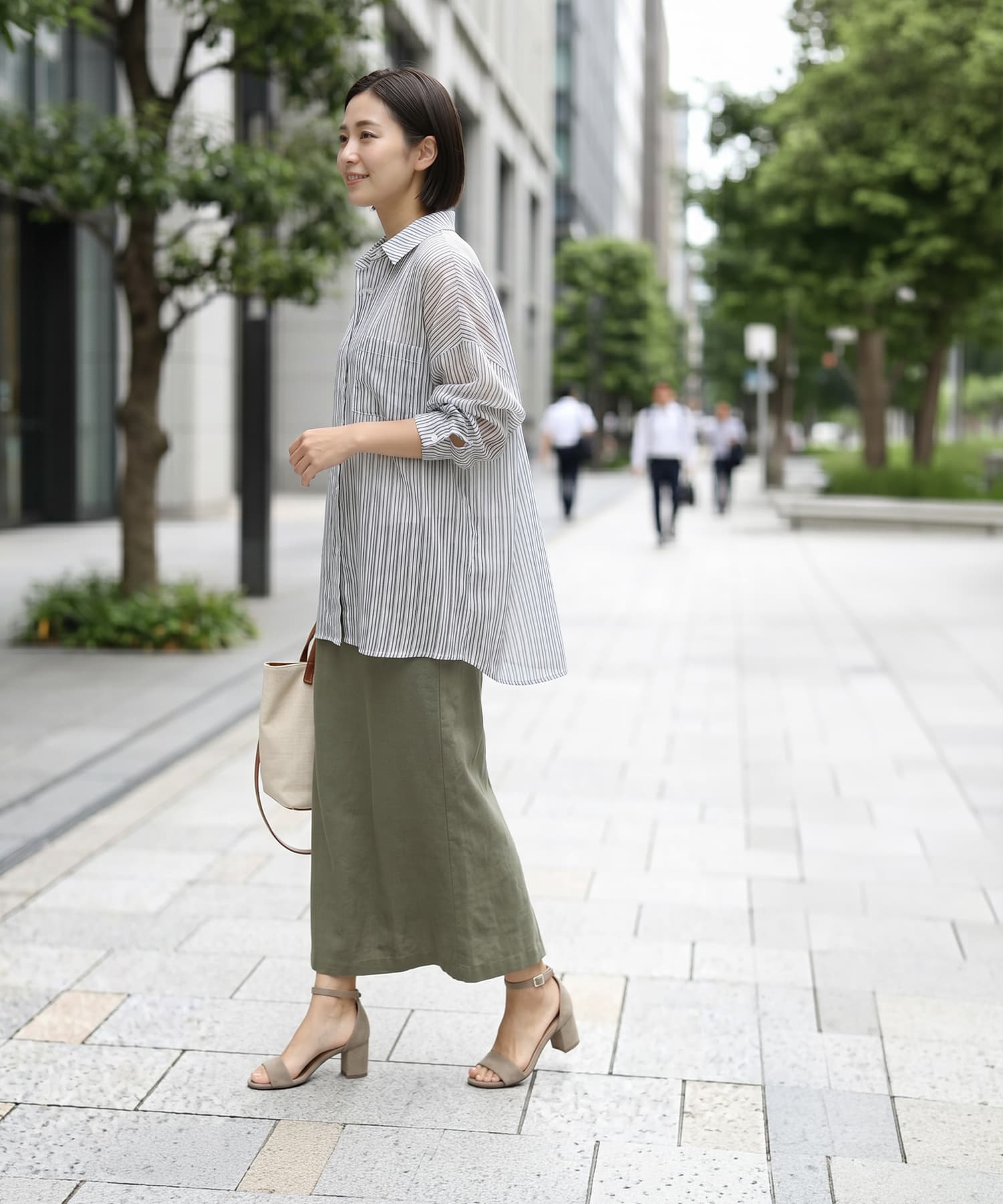 一部予約]夏に羽織るストライプ柄シアーシャツ【6月下旬頃入荷