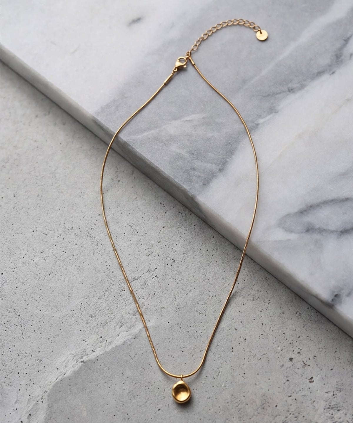 ゴールド